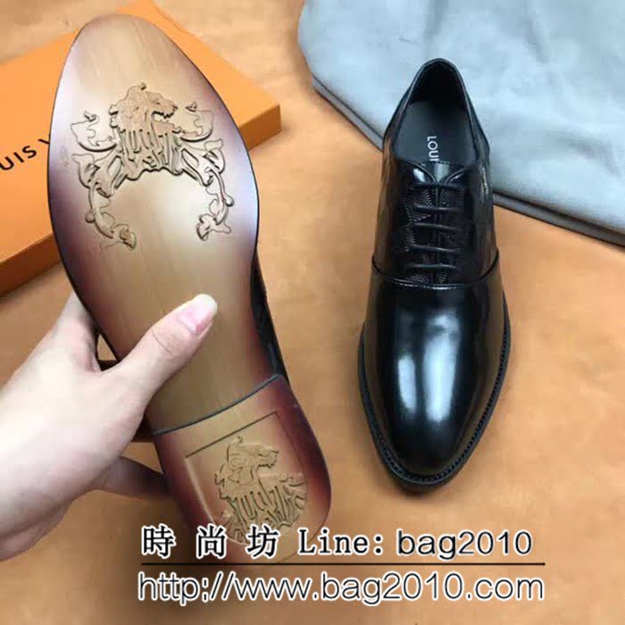 路易威登LV 新款來襲 擦色牛皮正裝男士皮鞋 8FX2252